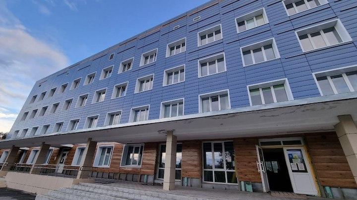 В поликлинике Оленегорской ЦГБ отремонтировали помещения четвертого этажа