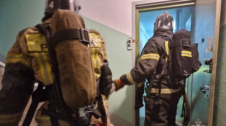 Из дома на Седова в Мурманске эвакуировали 12 человек