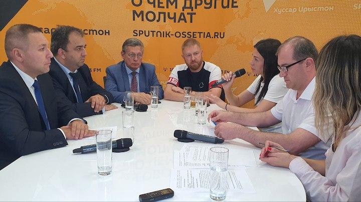 Рифат Сабитов прибыл в Цхинвал по приглашению президента Южной Осетии
