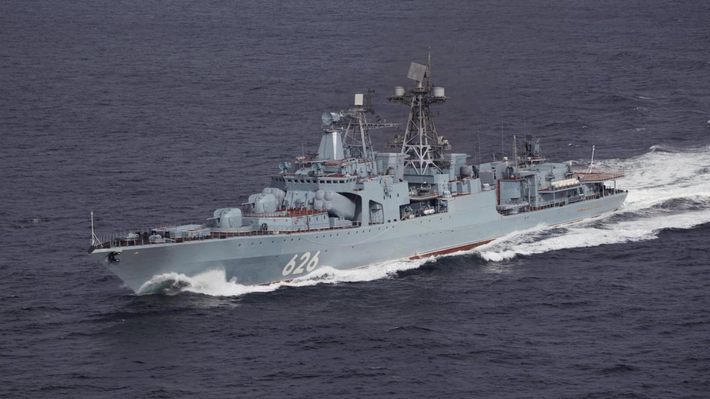 Отряд кораблей и судов обеспечения Северного флота во главе с БПК &quot;Вице-адмирал Кулаков&quot; зашел в Карское море
