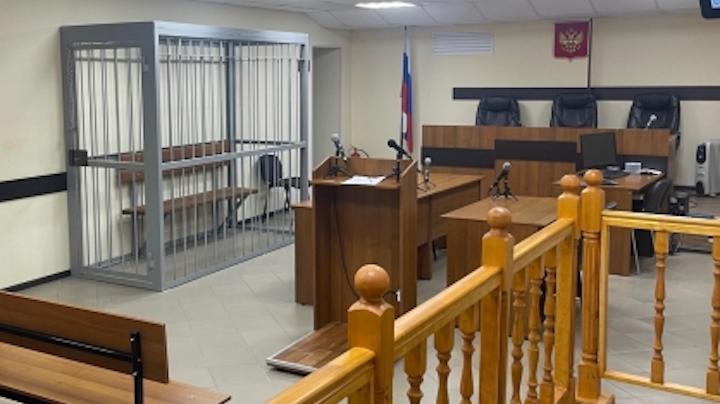 За оскорбление судьи северянин вновь сядет на скамью подсудимых