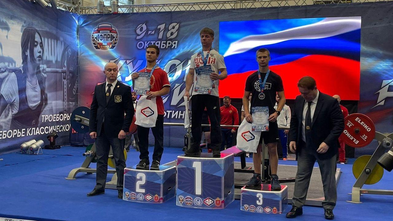 Житель Мурманской области взял бронзу на Кубке России по пауэрлифтингу 