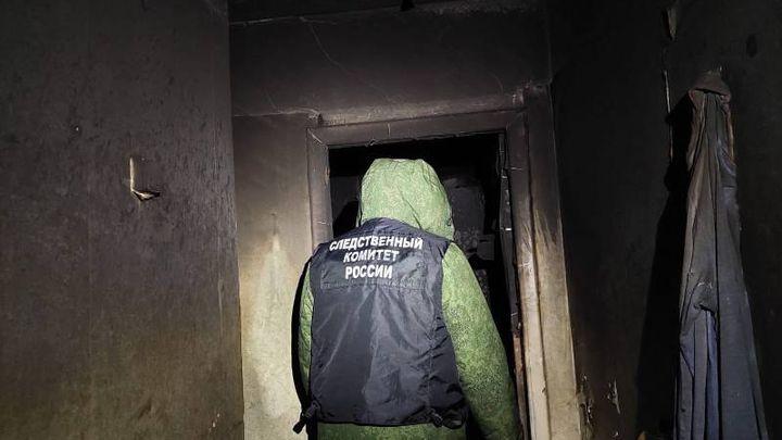 Следком проверит причины гибели мужчины при пожаре в Кандалакше 