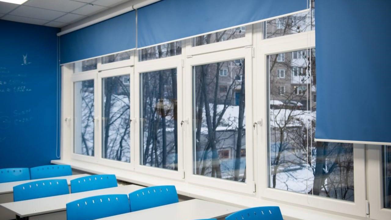 Современные окна поставят во всех школах Мурманска в 2024 году