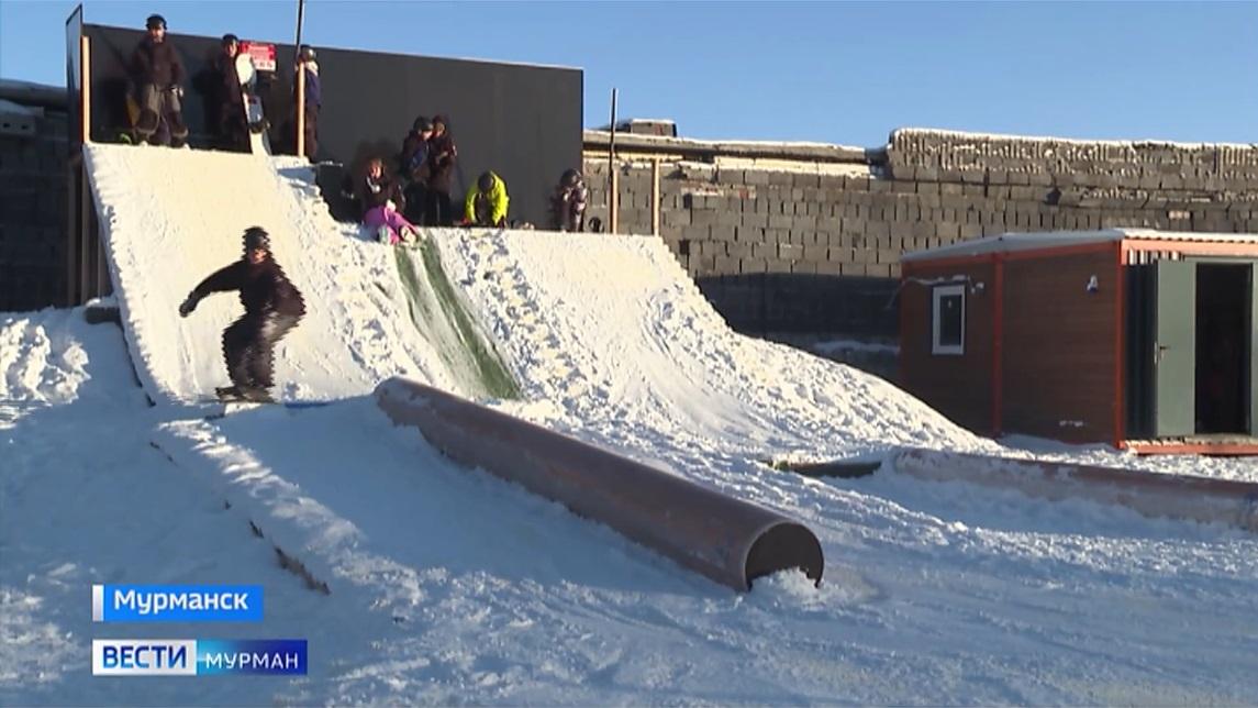 Мурманские сноубордисты получили новые трамплины для исполнения сложных трюков