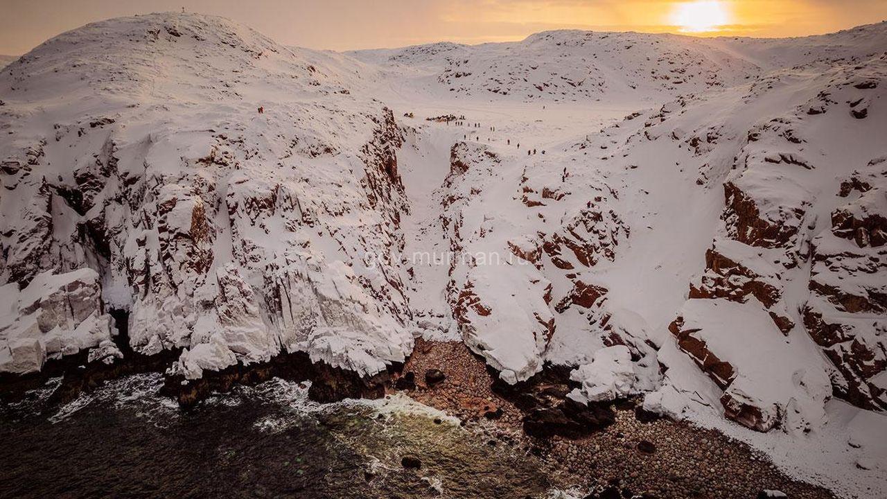 Спасатели предупредили о начале лавиноопасного периода в горах и тундрах Мурманской области 