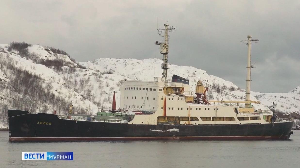 Наводившее страх на экологов Мурманской области судно наконец превратят в металлолом
