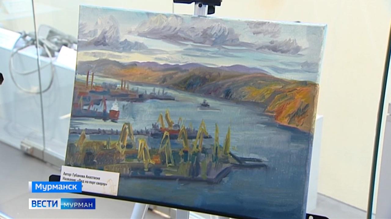 Мурманский морской торговый порт стал натурщиком для художников