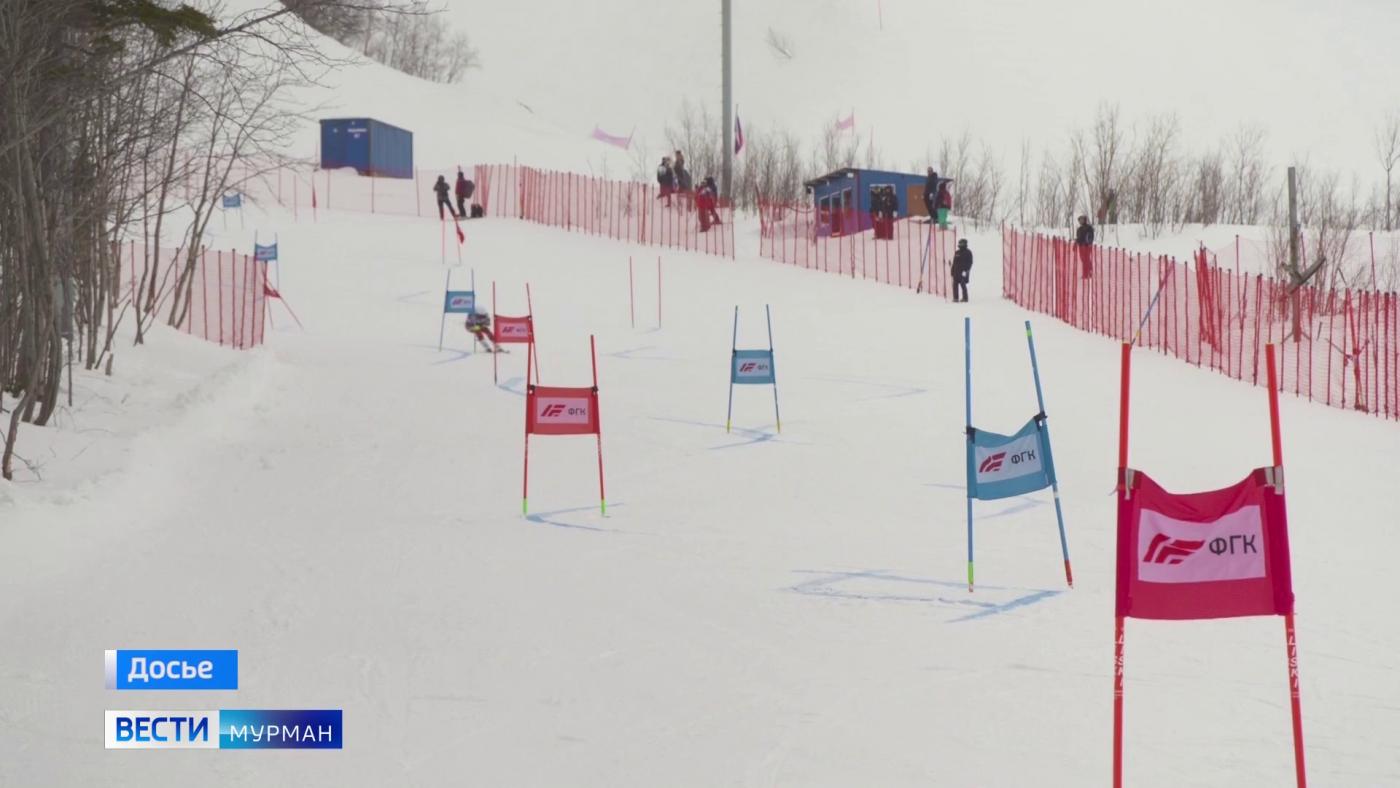 В Мурманской области проходит турнир на Кубок России по горнолыжному спорту