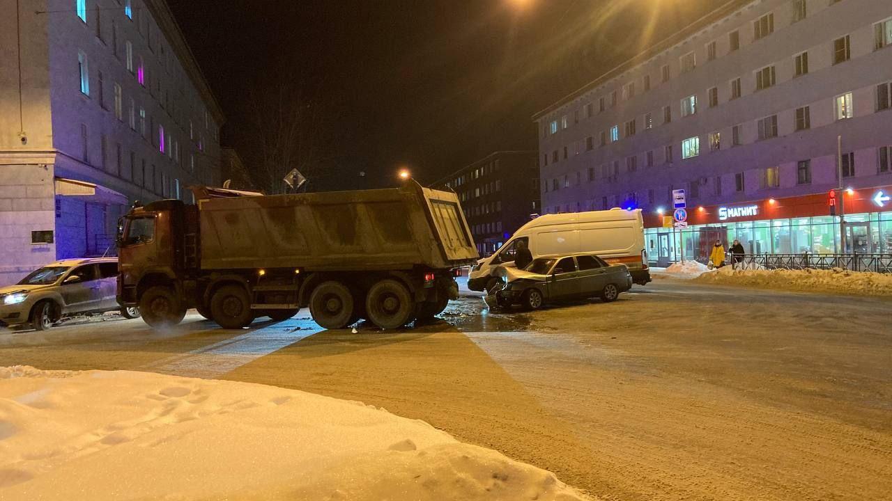 ДТП в Мурманске: пострадали три человека