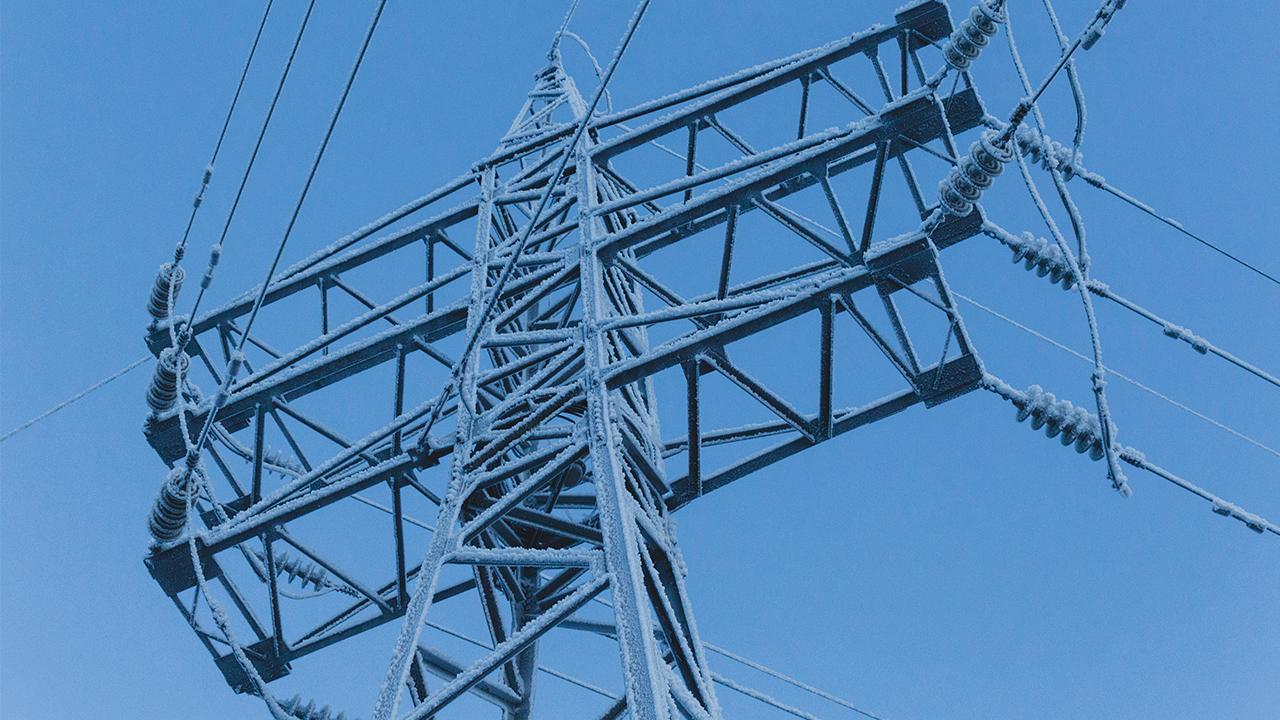 Закон о перераспределении отдельных полномочий в сфере электроснабжения позволит модернизировать изношенные сети в Мурманской области