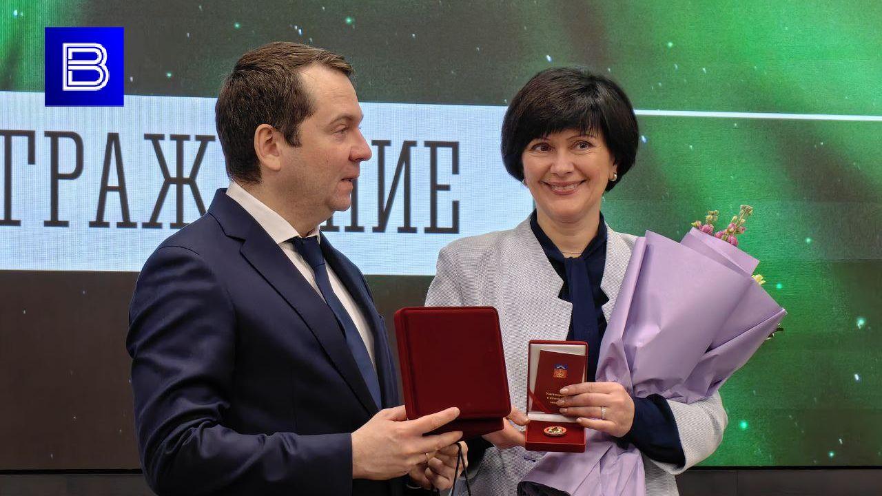Пятерых сотрудников ГТРК &quot;Мурман&quot; наградили на пресс-конференции губернатора Мурманской области 