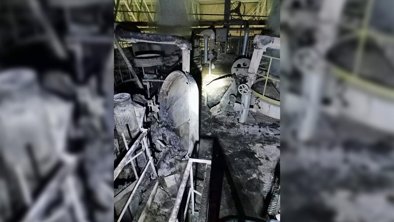 Возгорание на обогатительной фабрике в Ковдоре ликвидировали 22 пожарных