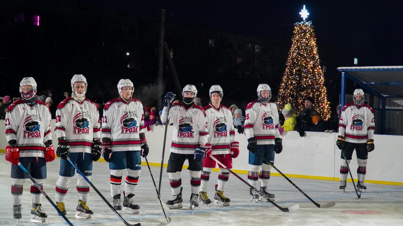 Новый хоккейный корт открыли в Сафоново