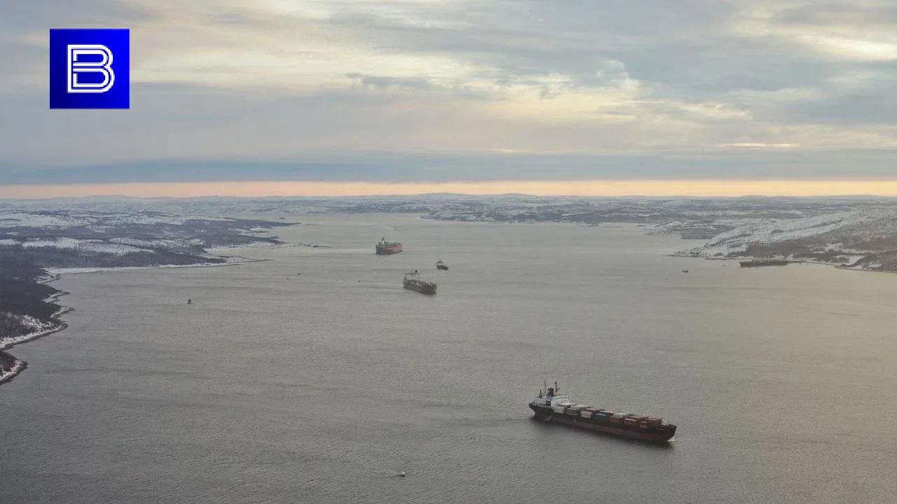 Для транзитных перевозок по СМП построят арктический контейнеровоз 