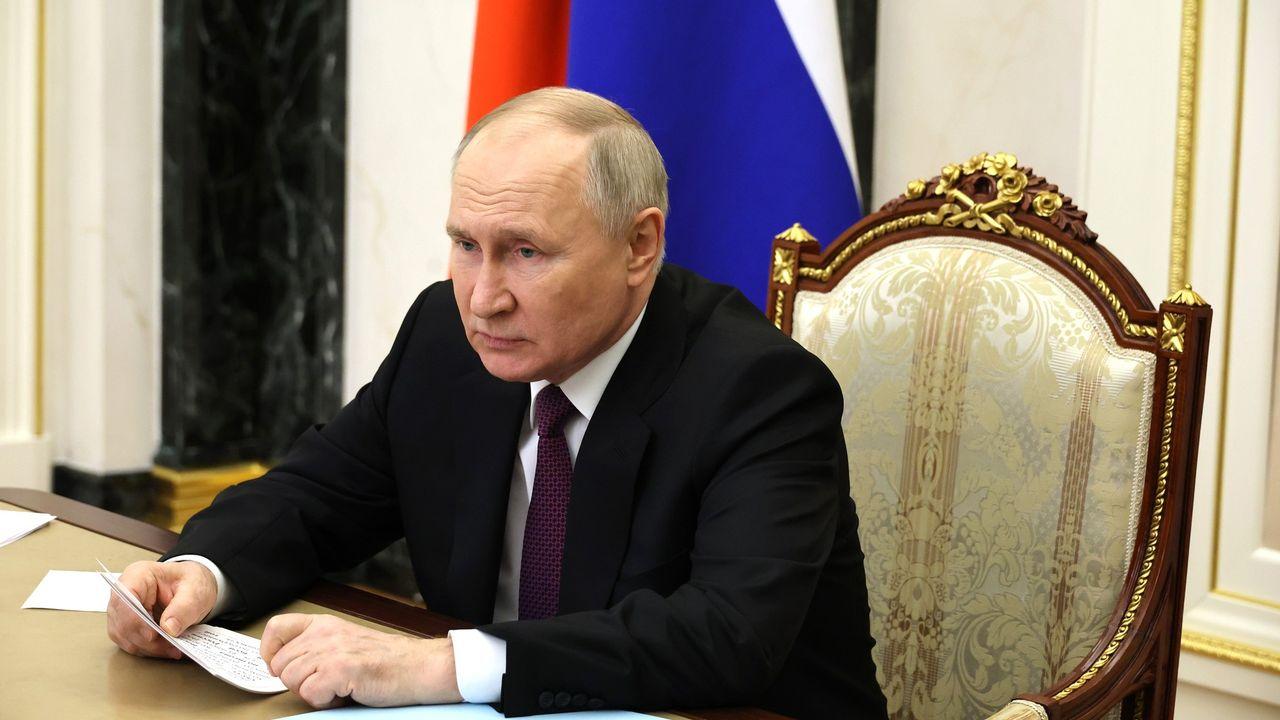 Путин подписал указ, устанавливающий статус многодетных семей в России