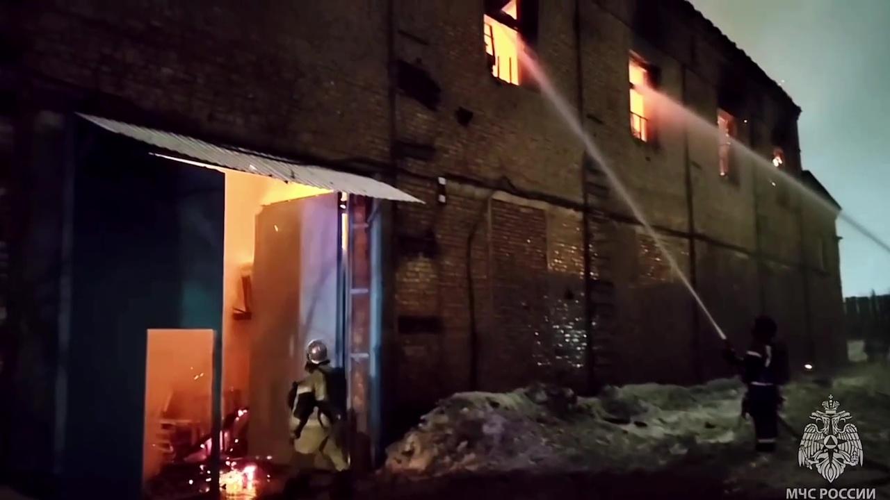Пожар на рыбоперерабатывающем заводе в Мурманске ликвидирован