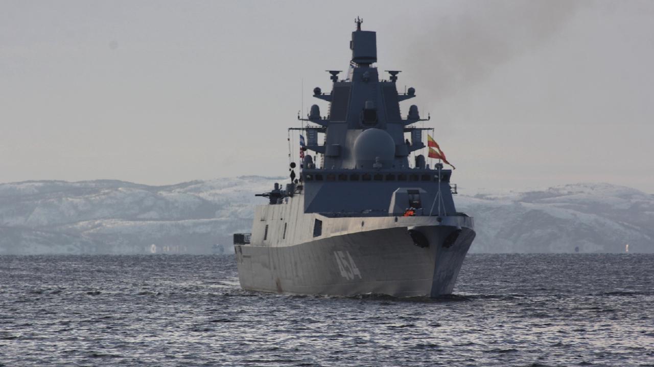 Фрегат Северного флота &quot;Адмирал флота Советского Союза Горшков&quot; вышел в Баренцево море для боевой подготовки