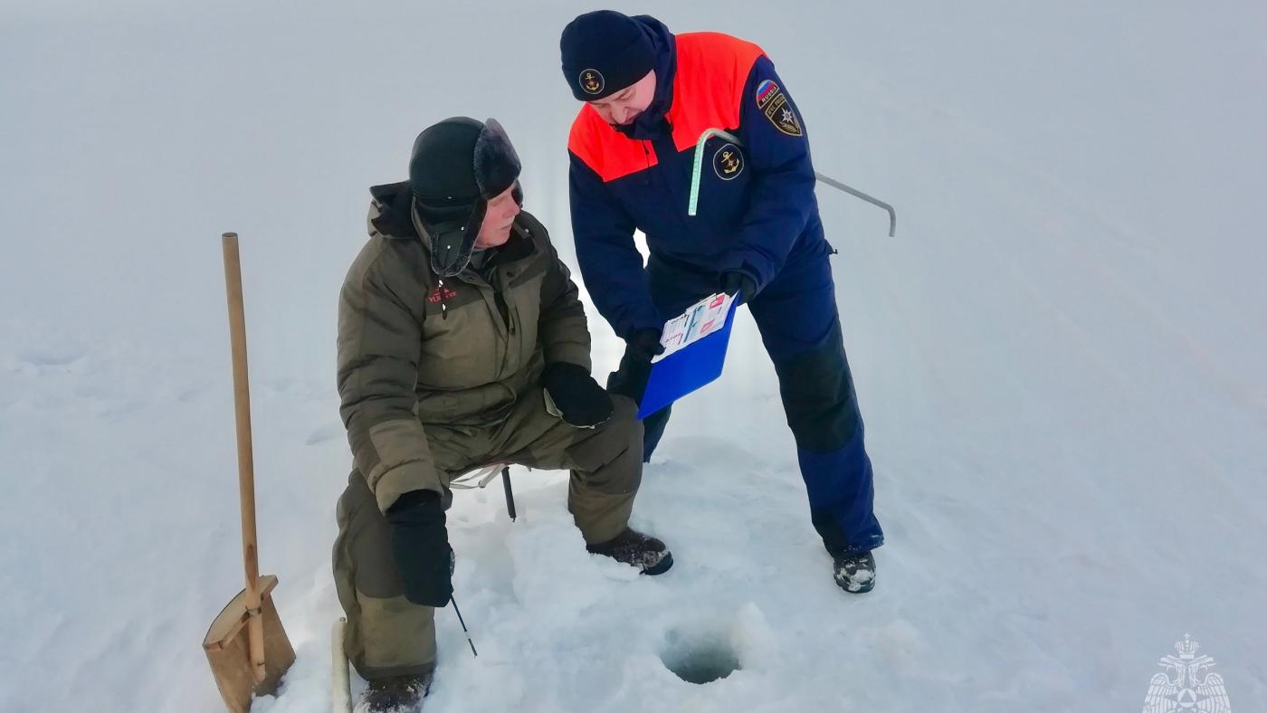 Лед на водоемах Мурманской области стал истончаться