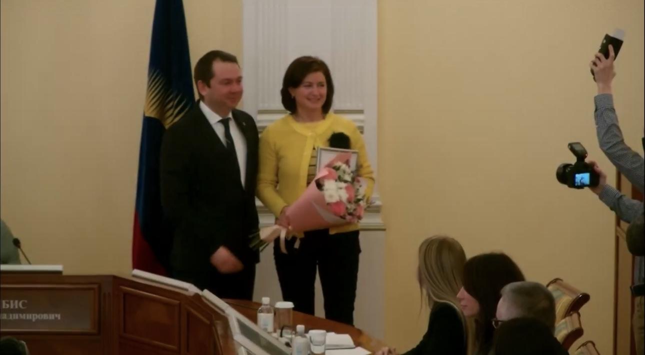 Вице-губернатору Мурманской области Оксане Демченко вручили благодарность Росмолодежи