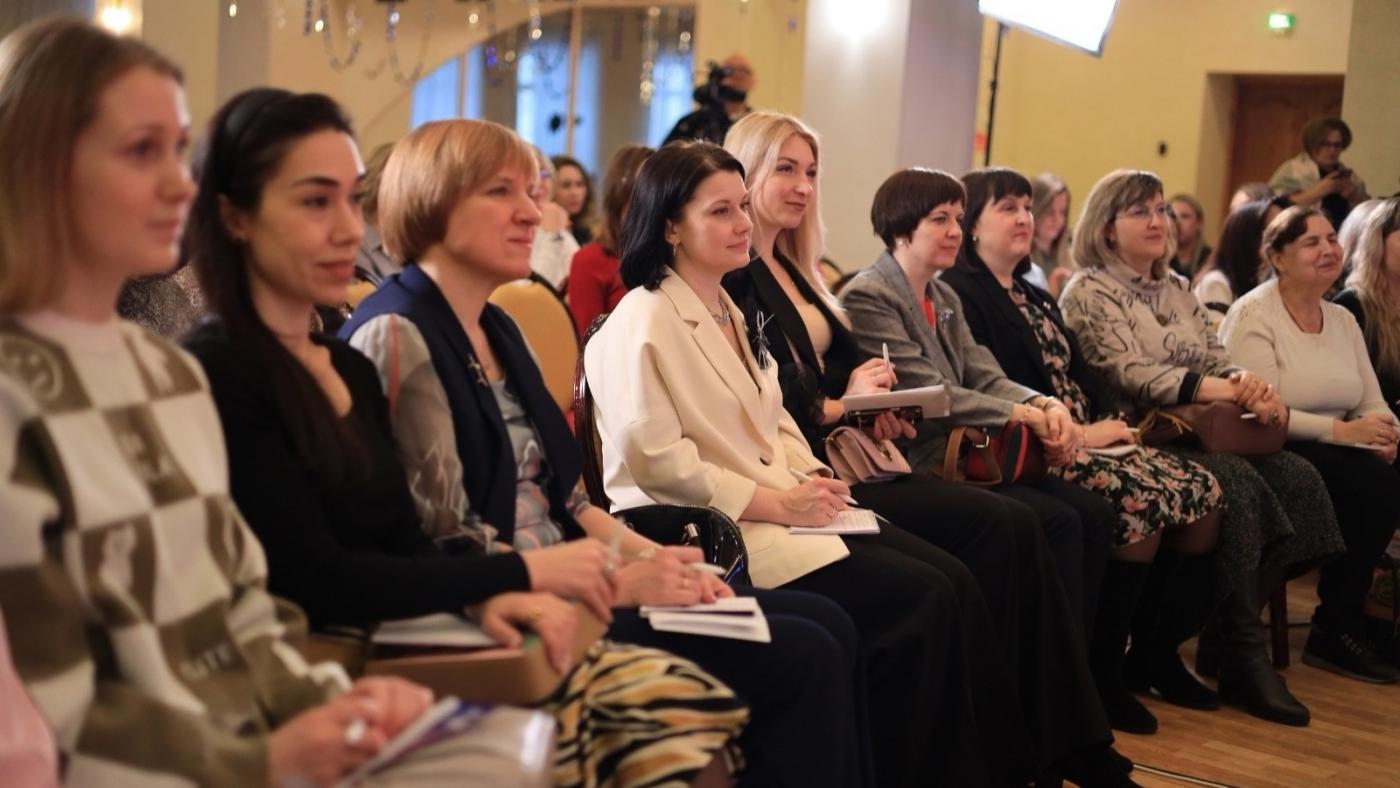 Женщины из флотских городов России смогут обучиться созданию социальных проектов