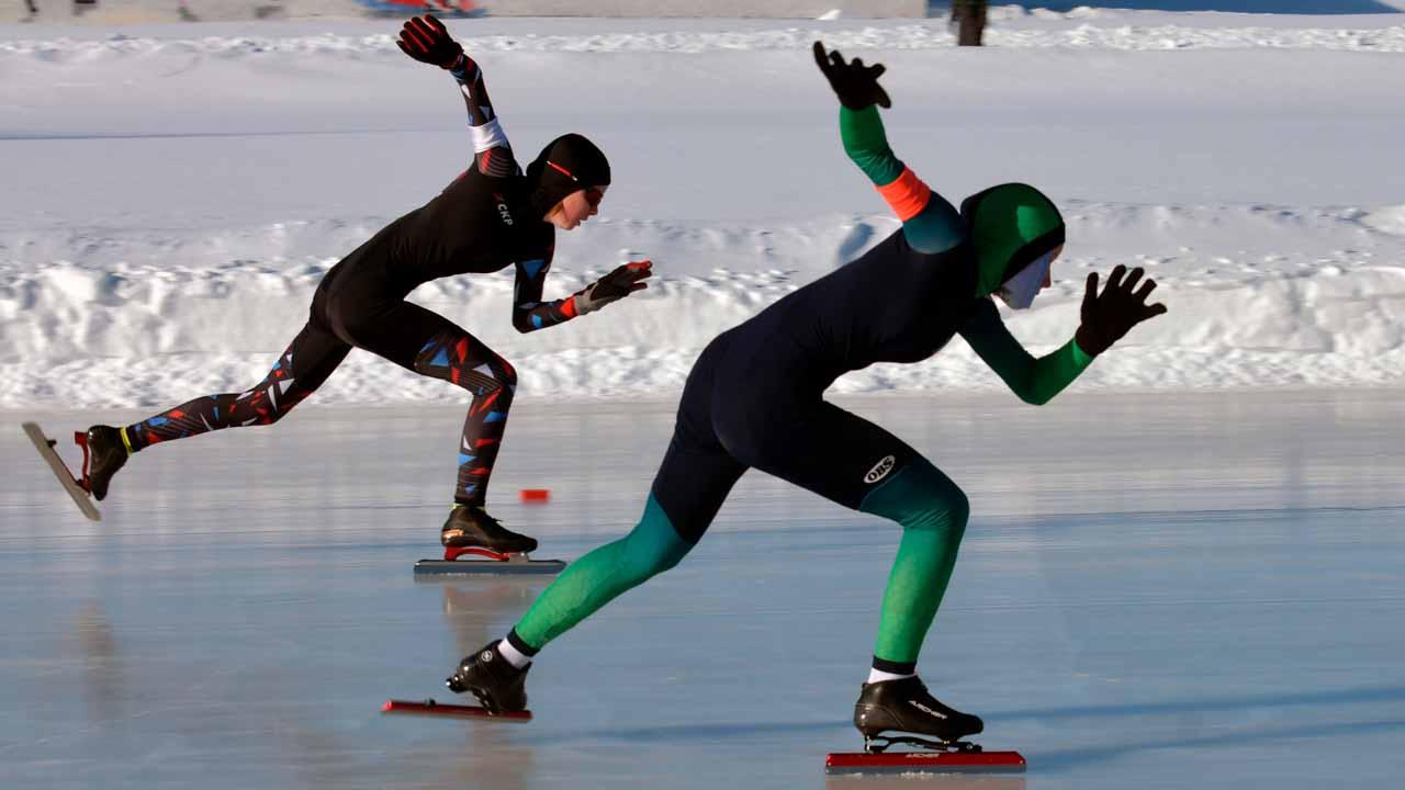 Праздник Севера: в Оленегорске соревновались конькобежцы из разных регионов страны