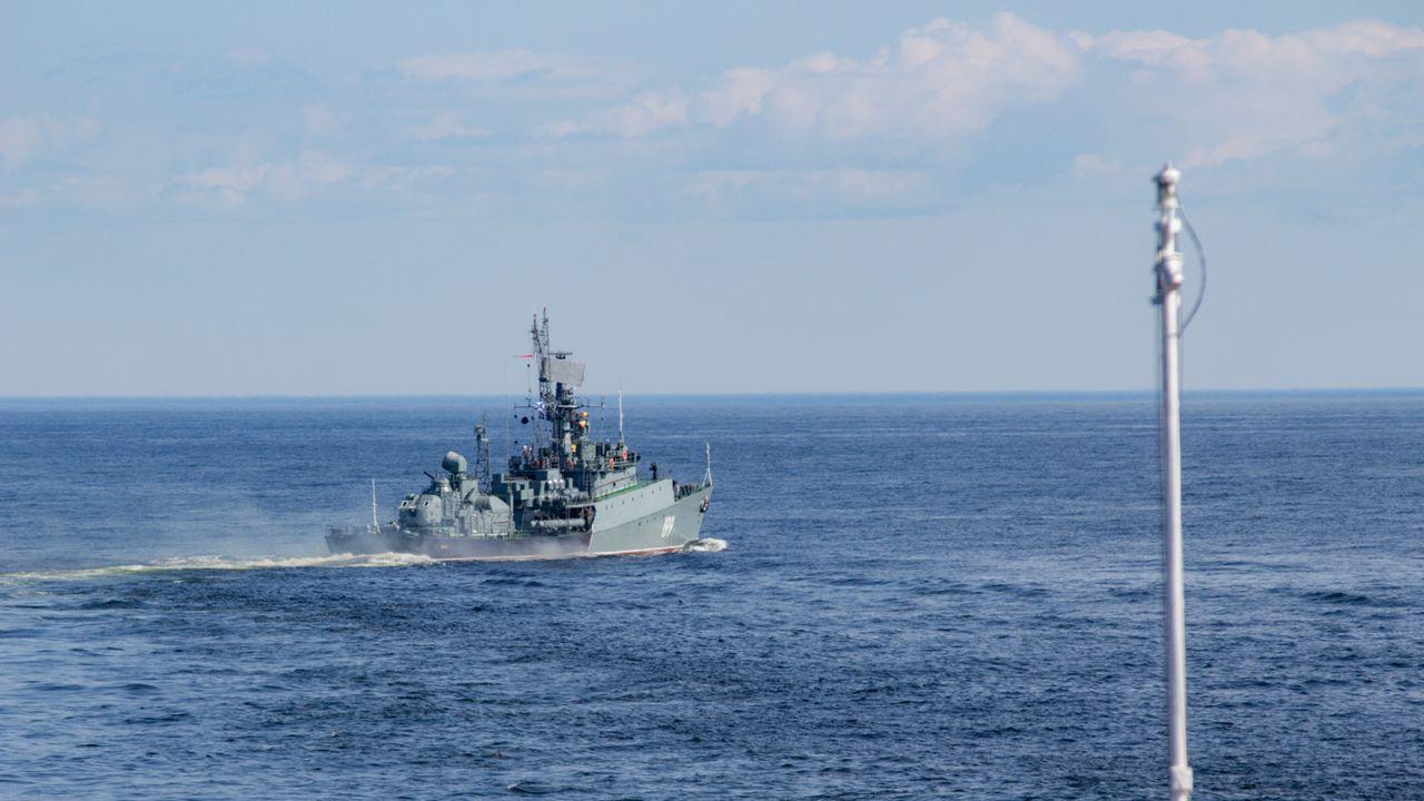 Три корабля Северного флота проведут артиллерийские стрельбы в Баренцевом море 