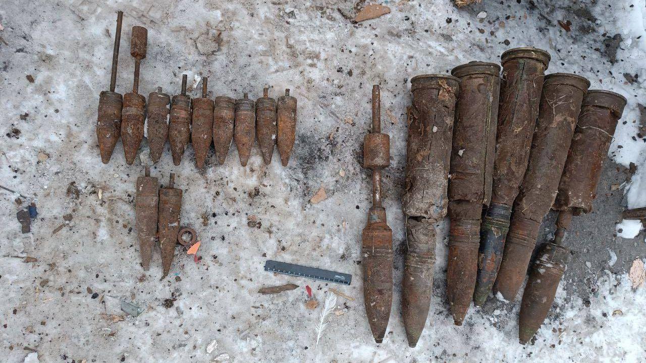 В Мурманске на Чумбарова-Лучинского нашли 17 снарядов без взрывчатого вещества 