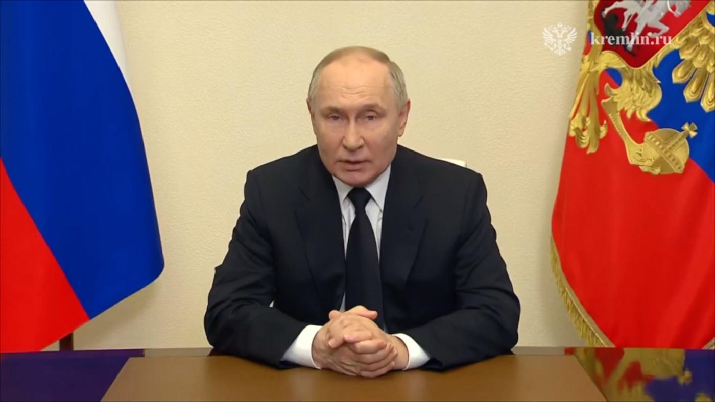 Владимир Путин объявил 24 марта днем общенационального траура в России