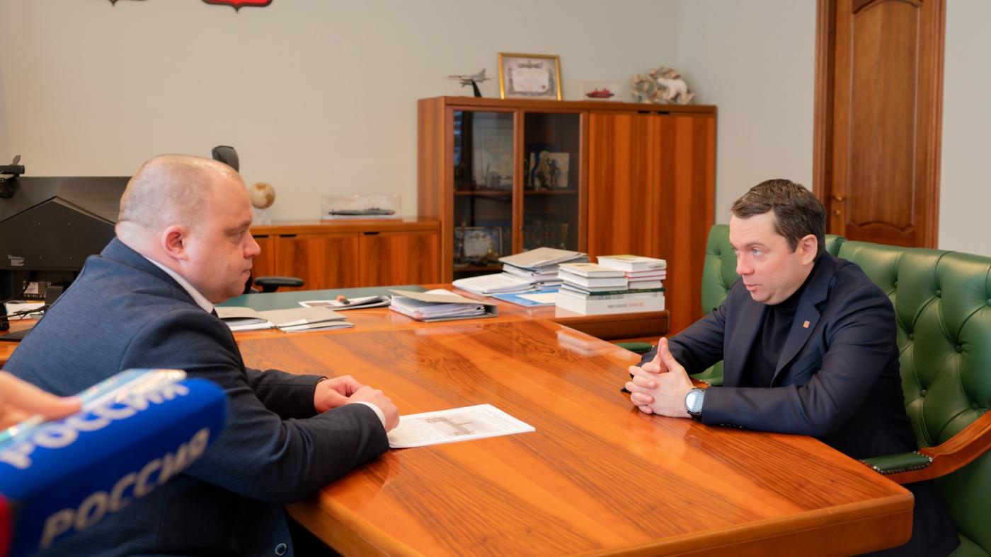 Андрей Чибис поручил Андрею Кузнецову оказывать необходимую помощь семьям военнослужащих Печенгского округа