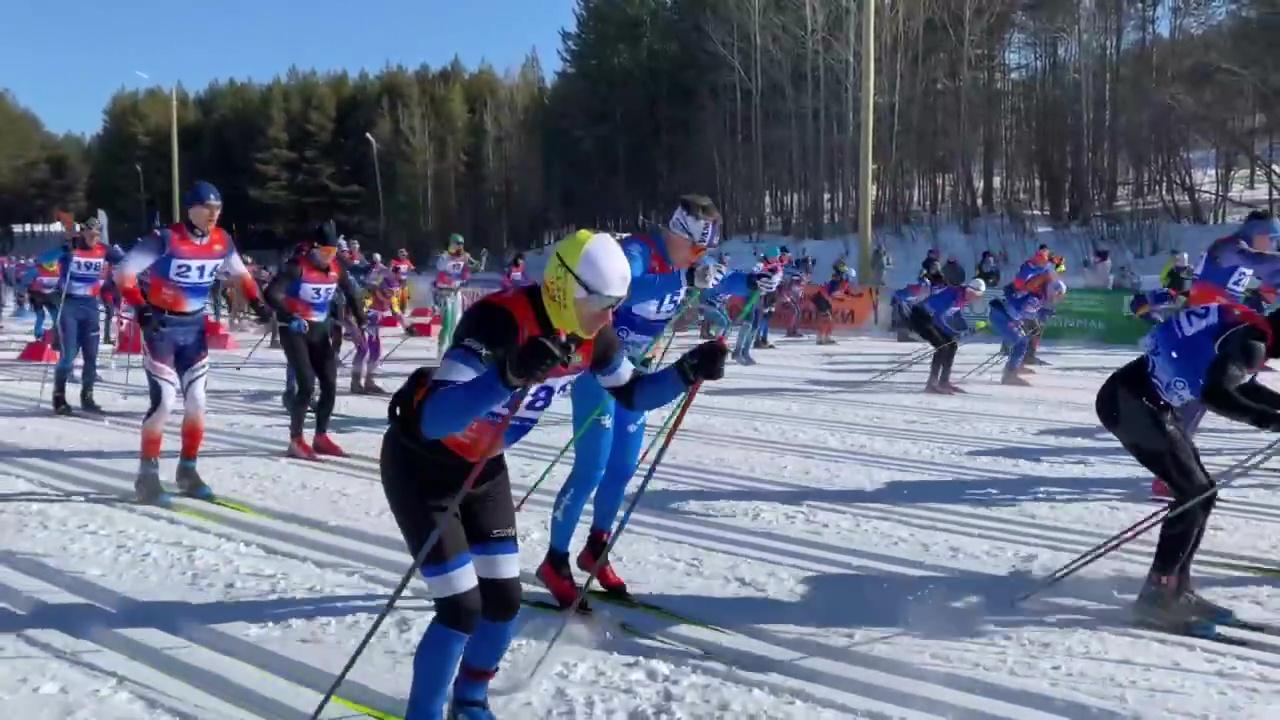 Ермил Вокуев победил в лыжном марафоне Кандалакша — Полярные Зори
