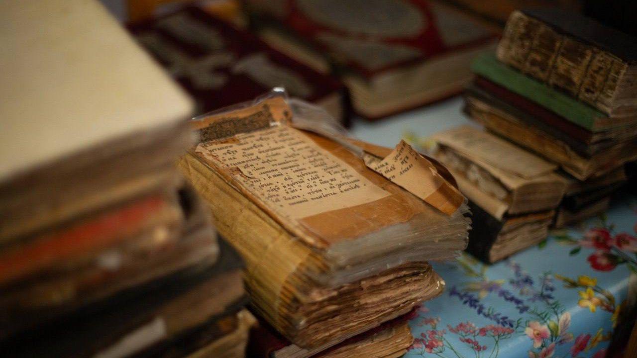 Старинные богослужебные книги помогут восстановить мурманские волонтеры 