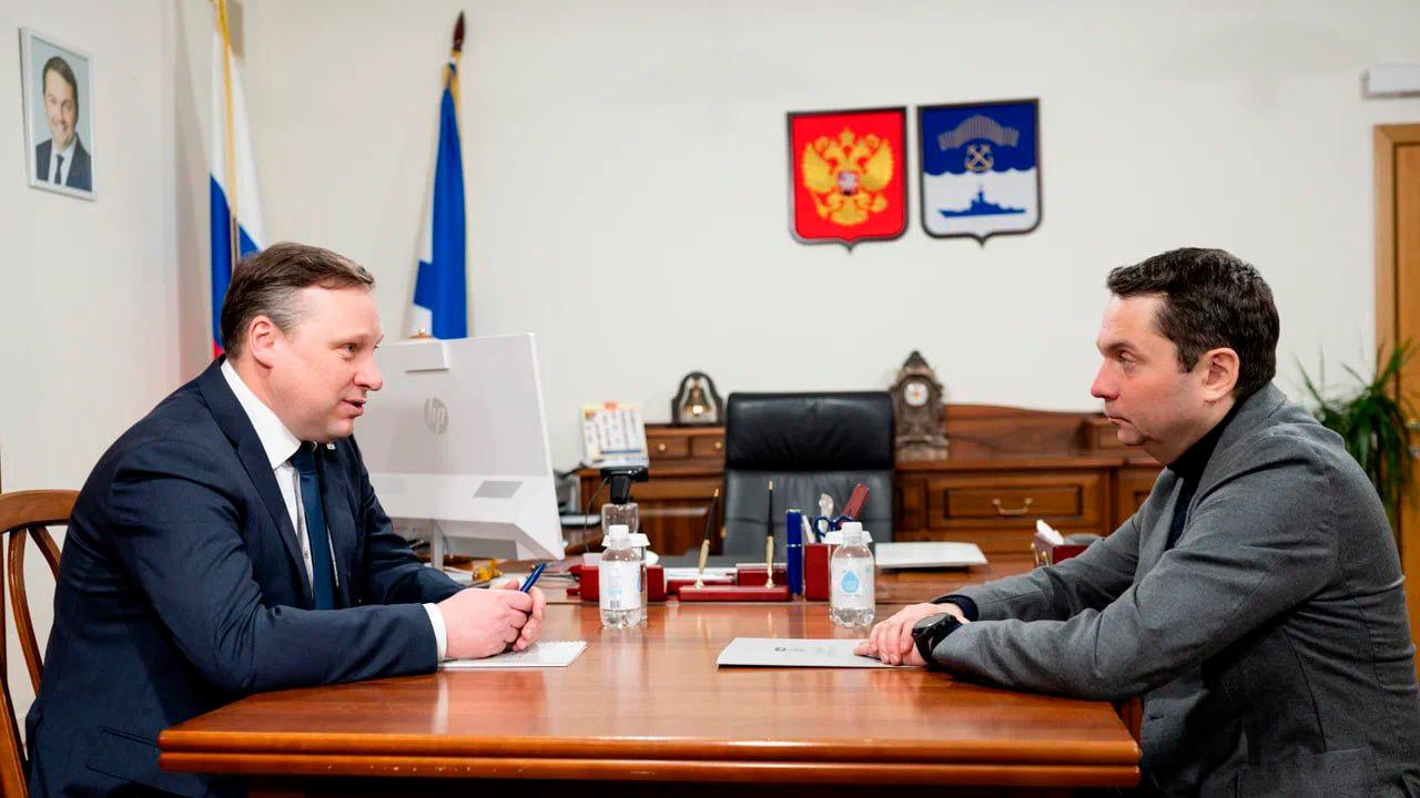 Андрей Чибис провел рабочую встречу с главой Североморска Олегом Прасовым