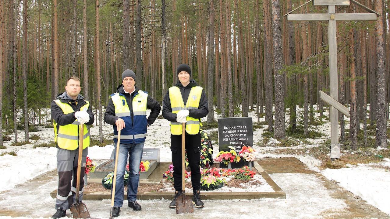 Дорожники Мурманской области и Карелии приняли участие в мемориальных экологических акциях