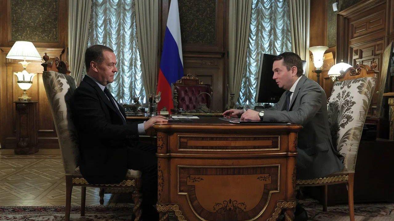 Медведев поддержал создание Арктического научно-технологического кластера в Мурманской области