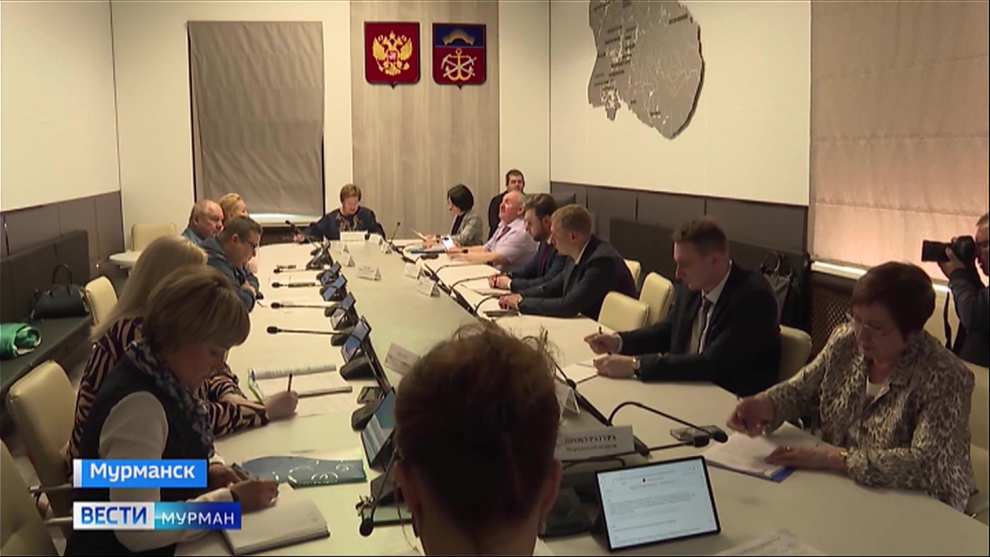 Туризм, гражданская и муниципальная служба, поддержка молодых педагогов: итоги заседания Мурманской облдумы