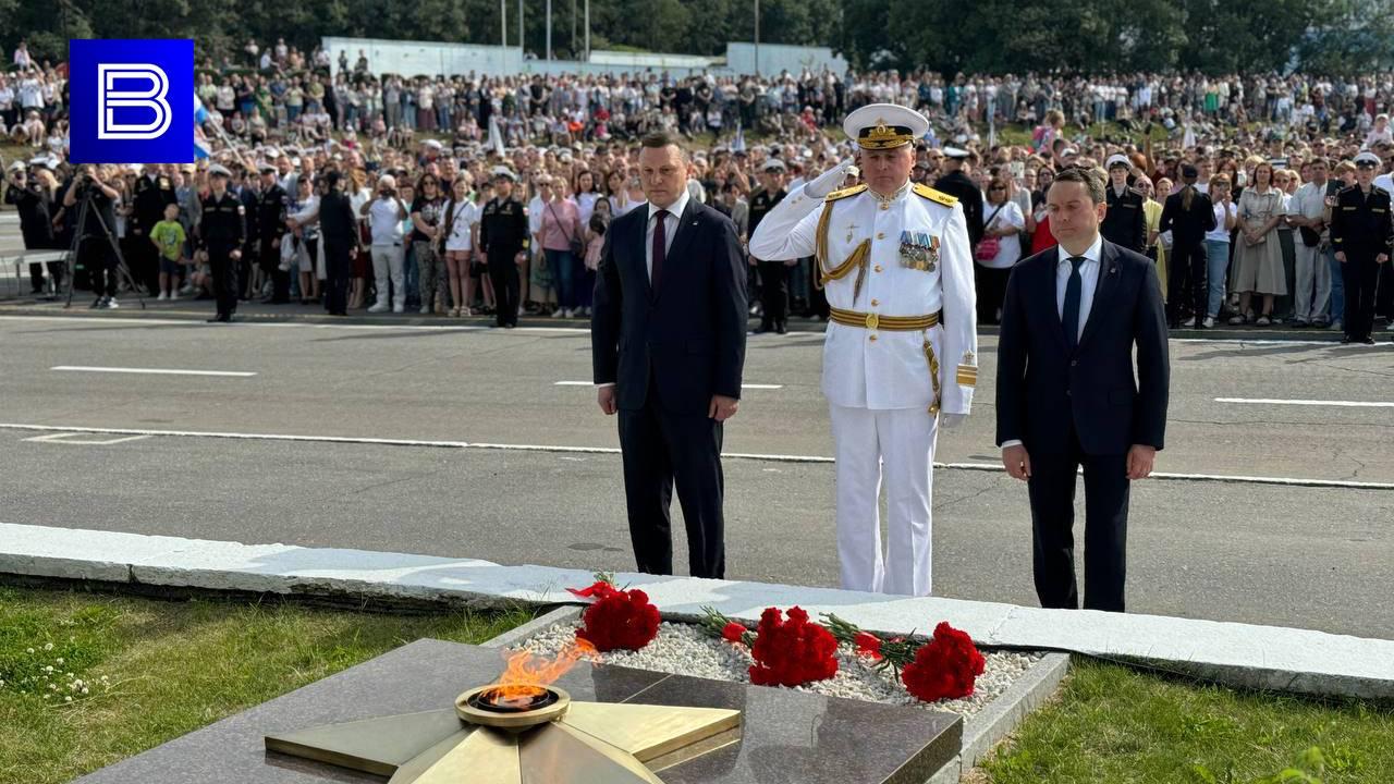 Память павших за свободу и независимость Отечества моряков почтили минутой молчания
