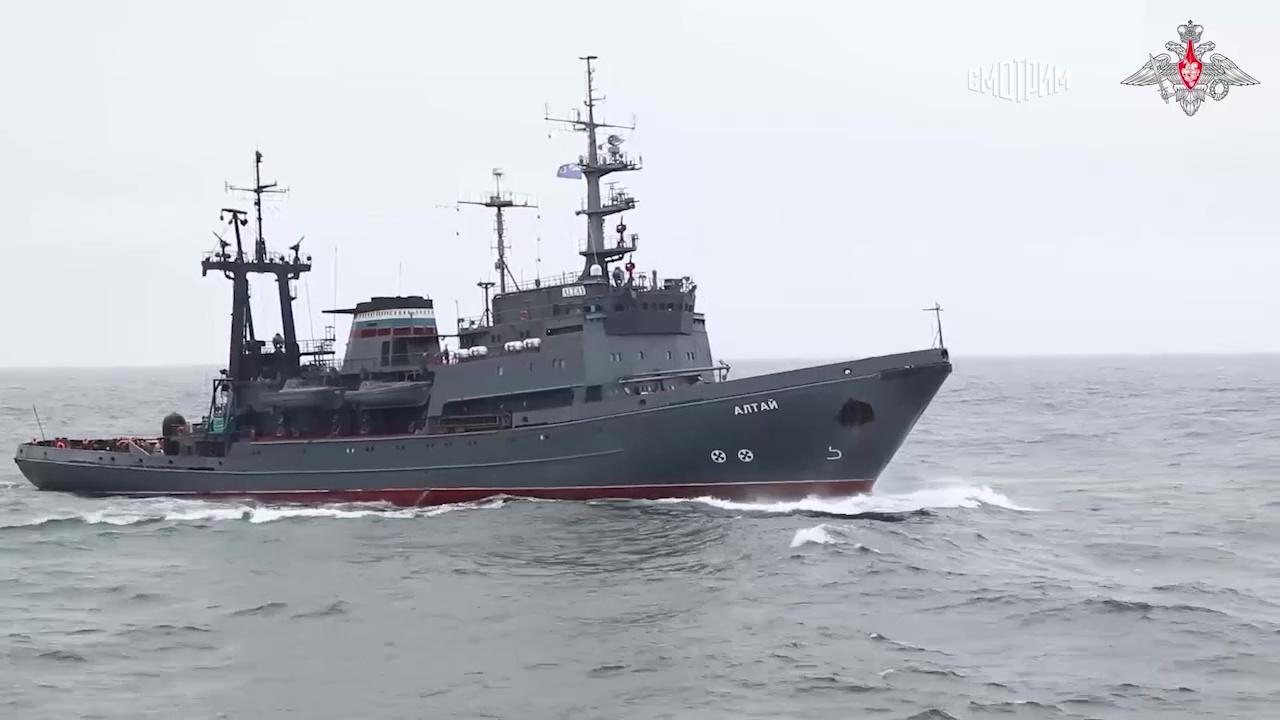 Группировка Северного флота отправилась в 13-й поход по морям Северного Ледовитого океана