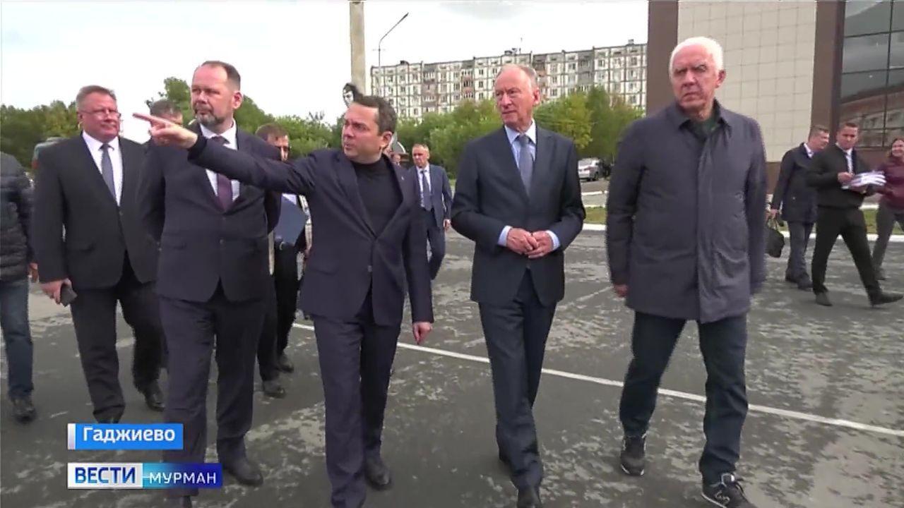 Николай Патрушев посетил Гаджиево и встретился с подводниками 