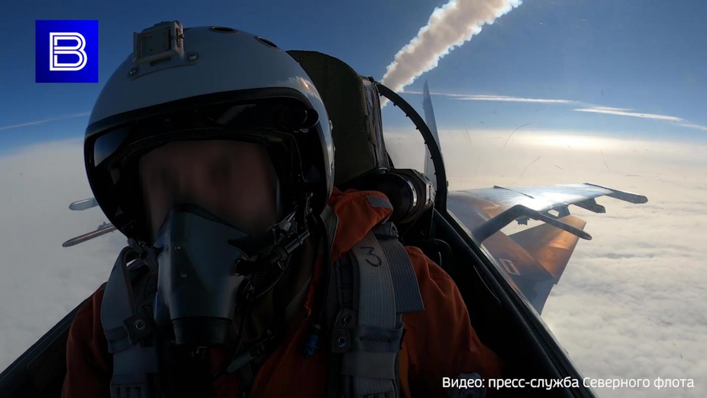 Истребители Су-33 Северного флота прошли учения в рамках контрольной проверки