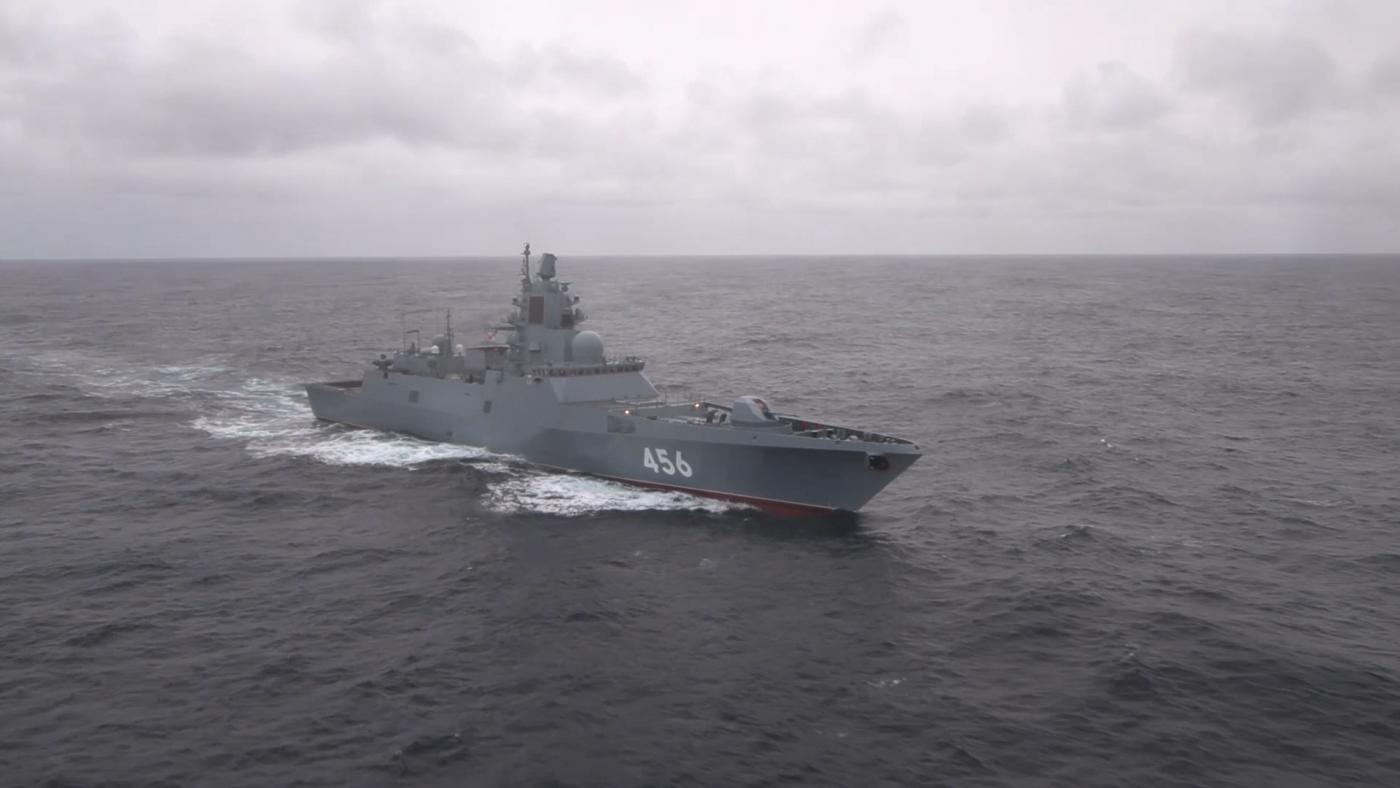 Фрегат Северного флота "Адмирал Головко" вошел в воды Средиземного моря