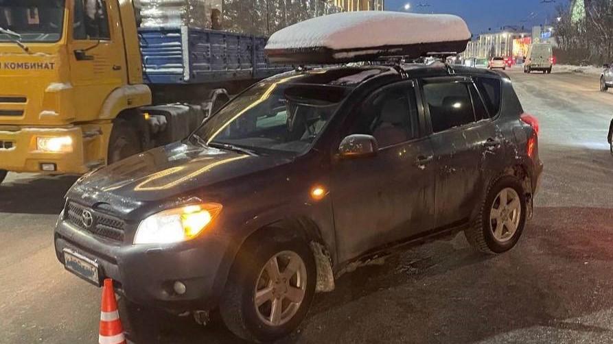 В Мурманске северянка попала под колеса авто