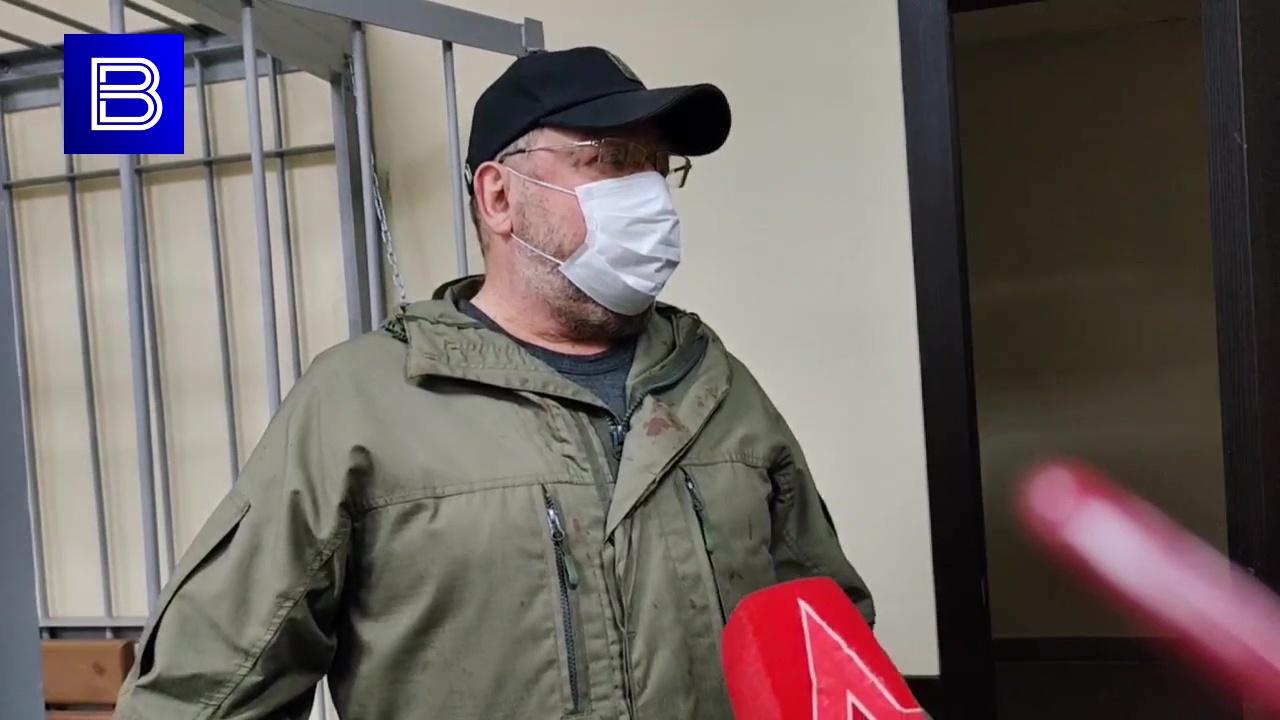"Все вышли, я стоял третьим": капитан перевернувшегося в Териберке судна рассказал подробности произошедшего