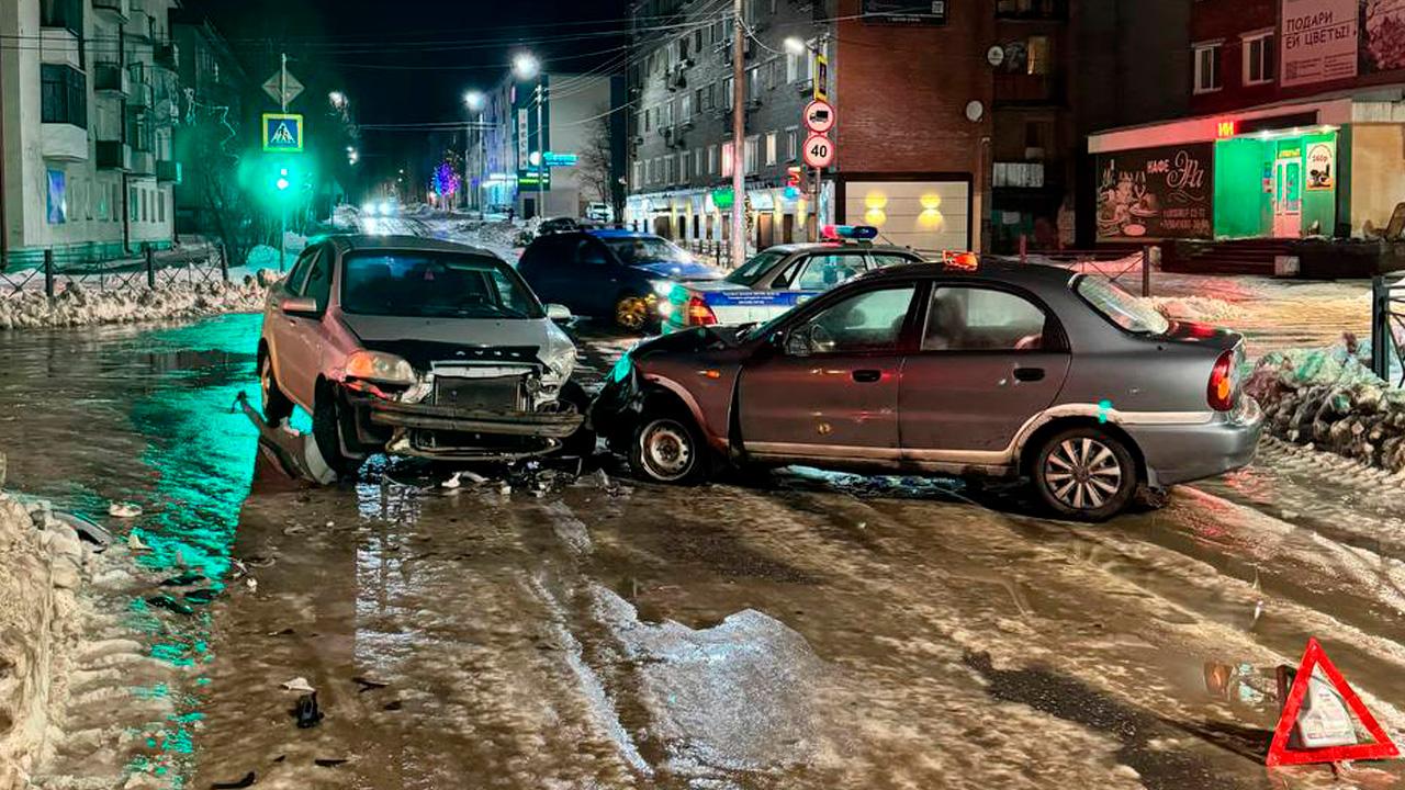 В Мурманской области за сутки три человека пострадали в ДТП