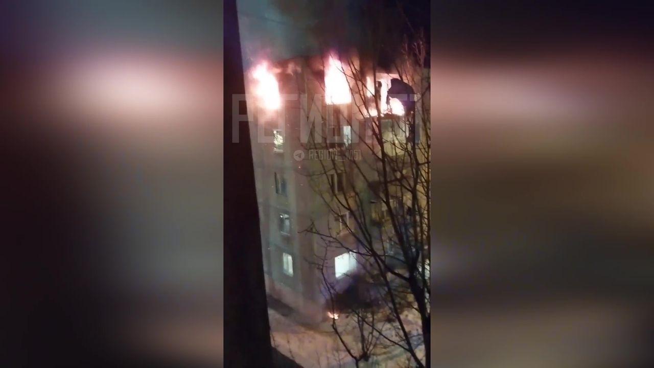 В Полярных Зорях загорелась пятиэтажка