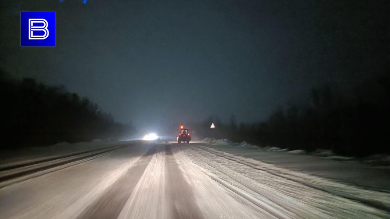 В Мурманской области несколько дорог закрыты из-за штормового ветра и метели