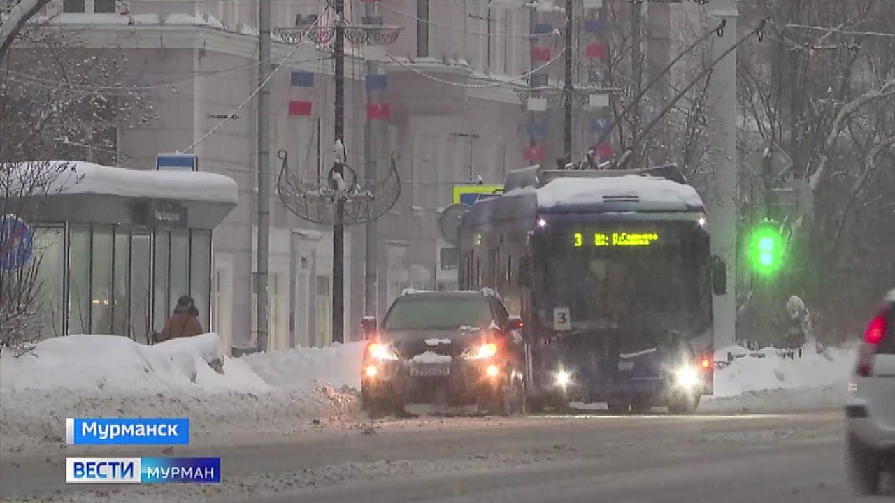 Погодные качели: как Мурманск переживает последствия обильных снегопадов 