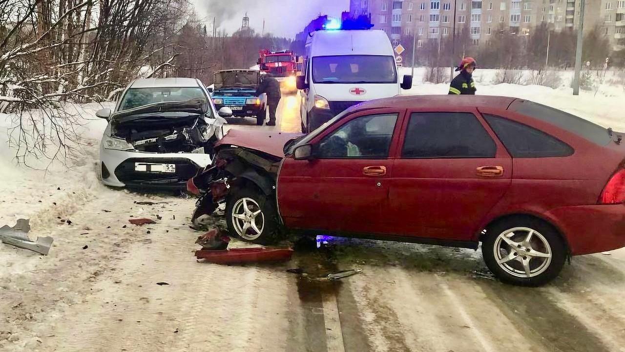 Двух пострадавших в ДТП в Оленегорске госпитализировали