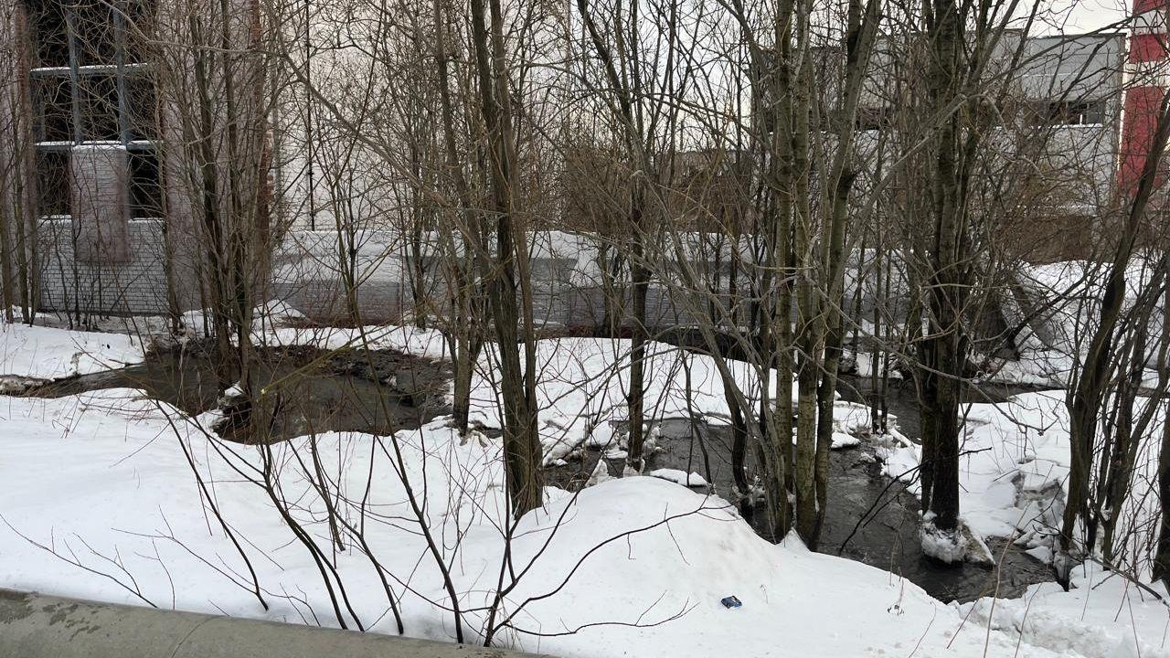 Место аварии на сети водоснабжения в Кандалакше обнаружено