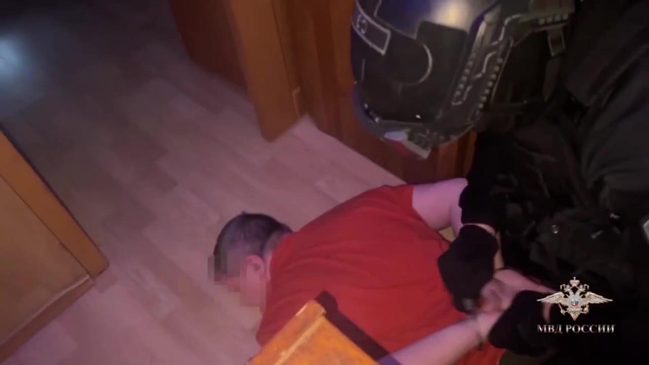 В Мурманске задержали троих мужчин, вымогавших у северянина процент от социальной выплаты